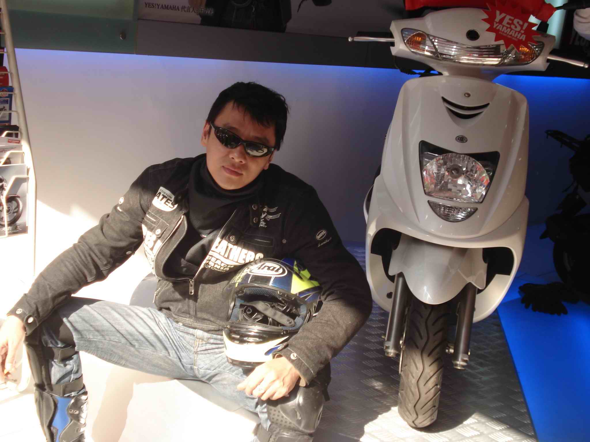 M2与KT 应雅哈马邀请,游街街...