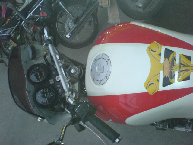[原创]云浮郁南转让９５ＣＢ７５０手续齐全１５０００元