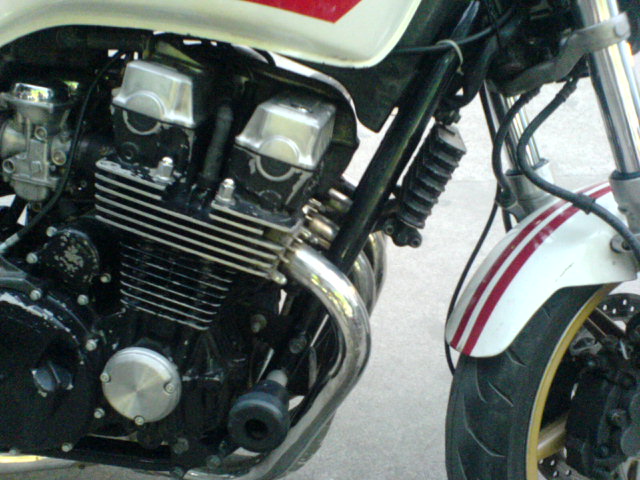 [原创]云浮郁南转让９５ＣＢ７５０手续齐全１５０００元