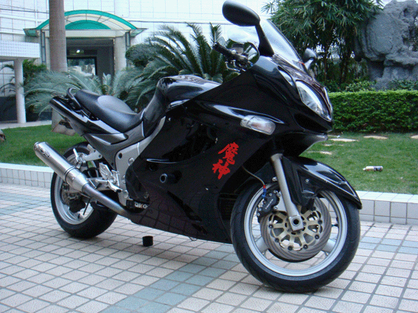 汕尾挥泪甩卖ZZR-1200 3.4W 已降5000