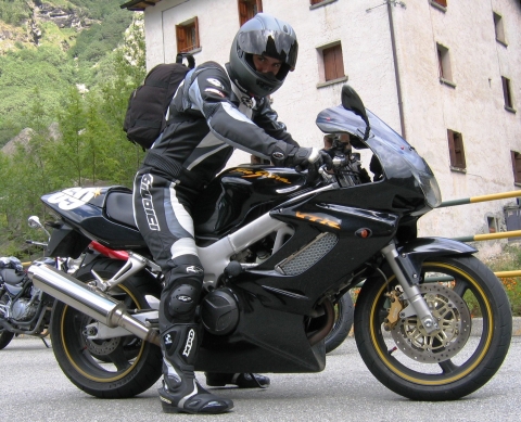 各式各样的HONDA VTR1000F！！