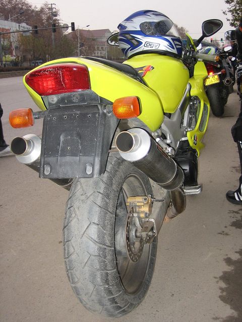 各式各样的HONDA VTR1000F！！