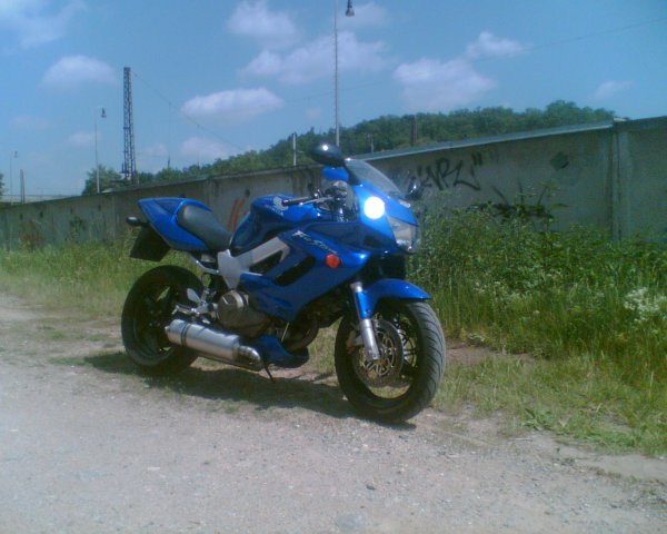 各式各样的HONDA VTR1000F！！