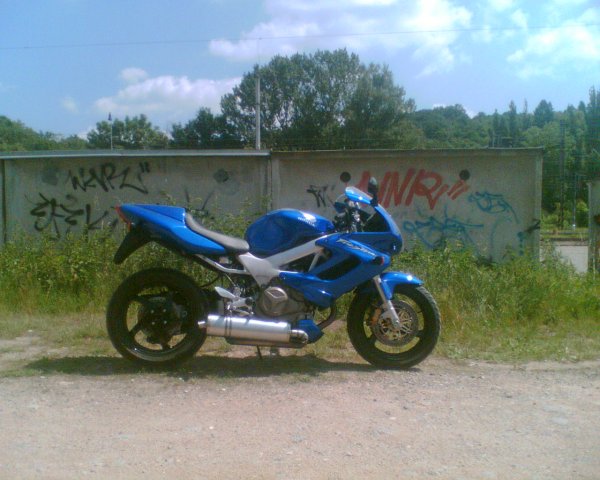 各式各样的HONDA VTR1000F！！