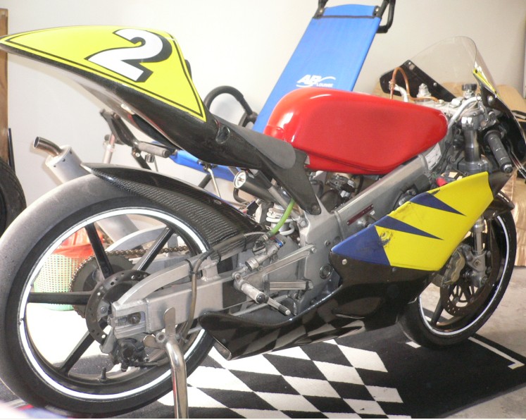 西安4W卖02HONDA－RS125专业公路赛车一辆