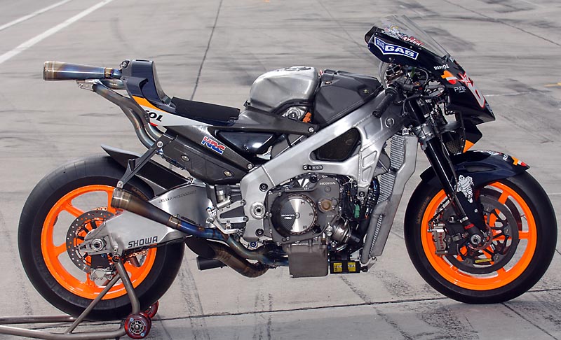 我的收藏：HONDA RC211V 超清细节图片
