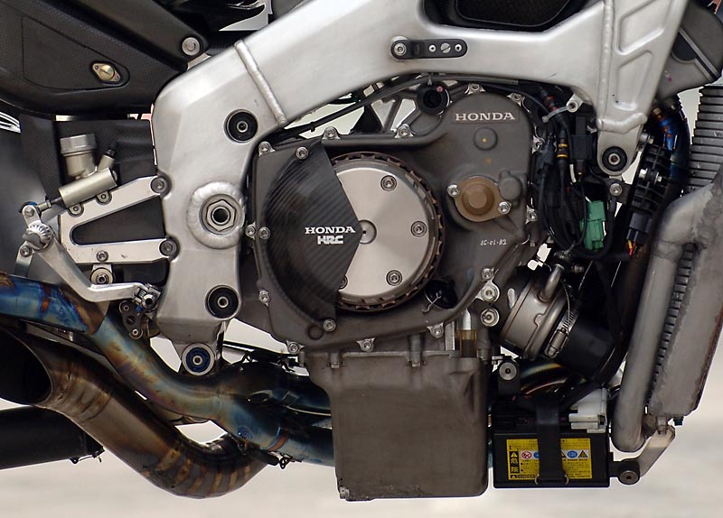 我的收藏：HONDA RC211V 超清细节图片