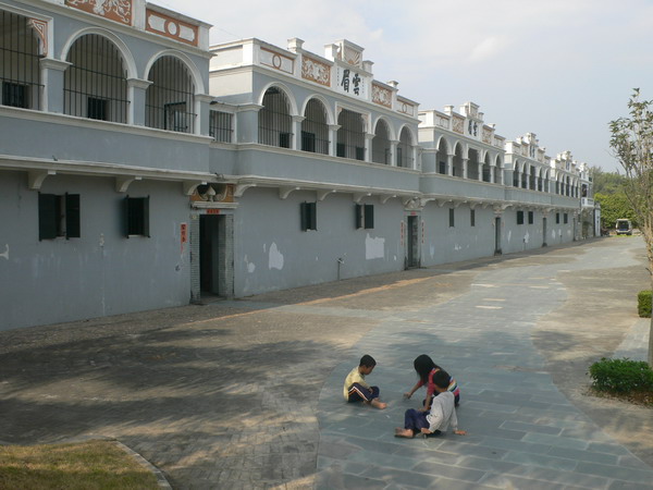 M2与KT 应雅哈马邀请,游街街...