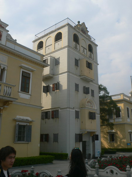 M2与KT 应雅哈马邀请,游街街...