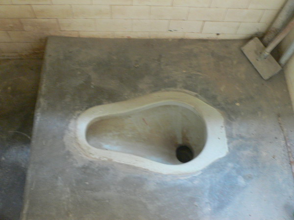 M2与KT 应雅哈马邀请,游街街...