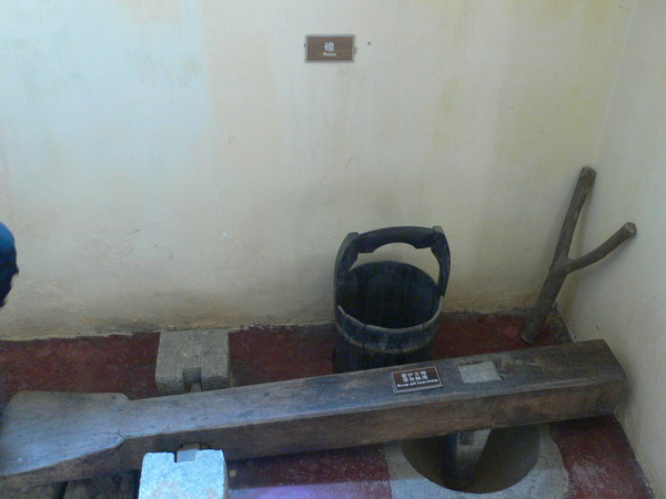 M2与KT 应雅哈马邀请,游街街...