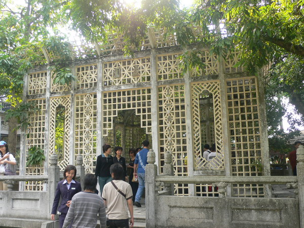 M2与KT 应雅哈马邀请,游街街...