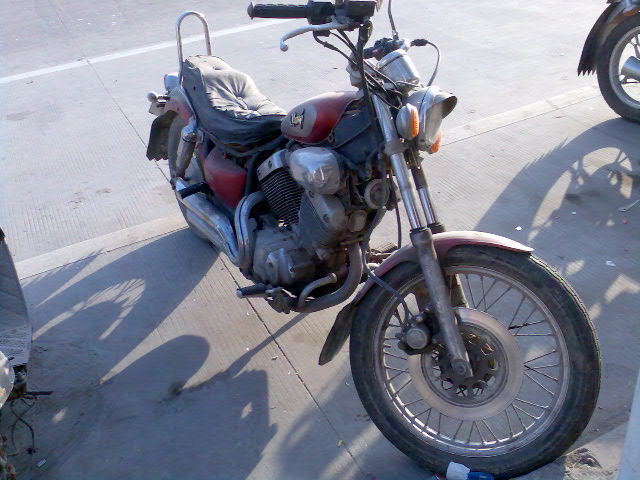 南海卖XV400尸体，2500元，可刀。