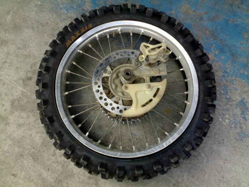 鹤山车友激改CRF450滑胎车出售2.5W可刀加送原装车古越野胎