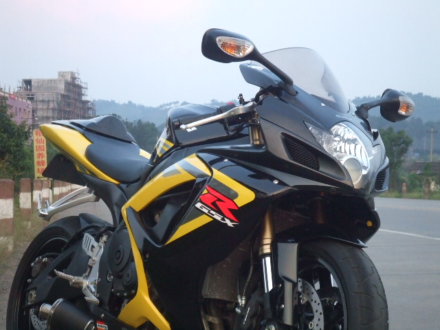 湖南郴州卖06年GSX600-----5万8千8