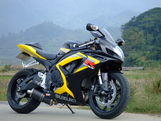 湖南郴州卖06年GSX600-----5万8千8