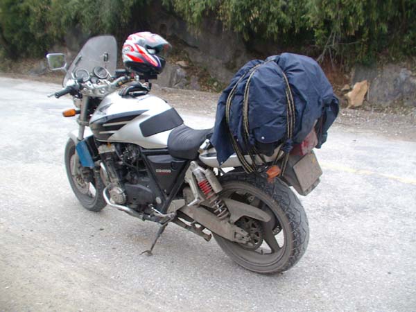 2車3人2800公里來回湖南張家界