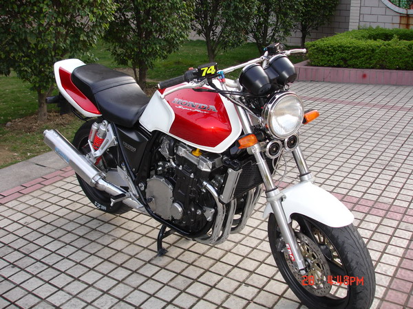 [公告]用CB1000换黄蜂600或ｖｔｅｃ