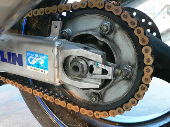 江门29800出售自用03VTR1000F！