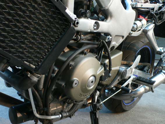 江门29800出售自用03VTR1000F！