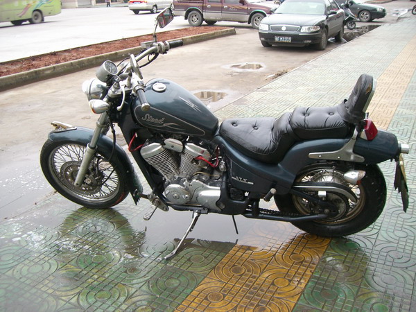 韶关6800元转让本田STEED 400
