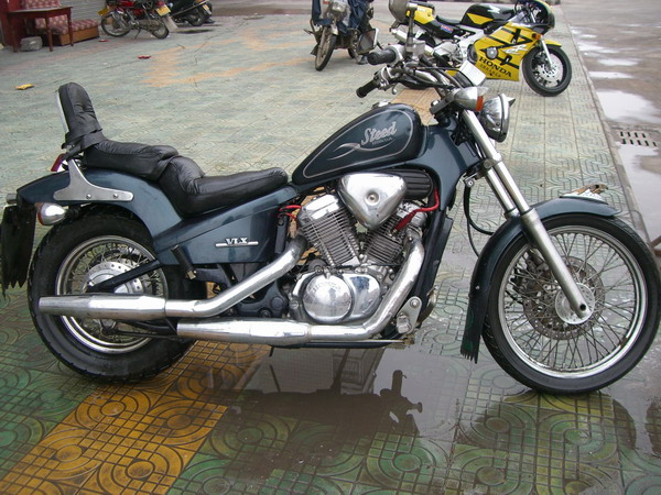 韶关6800元转让本田STEED 400
