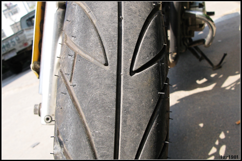 浙江 00款XJR400   大亏本14000