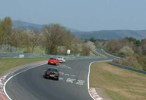 摩托旅行者的乐园，德国Nurburgring Nordschleife