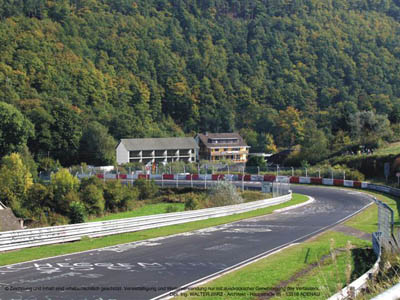 摩托旅行者的乐园，德国Nurburgring Nordschleife