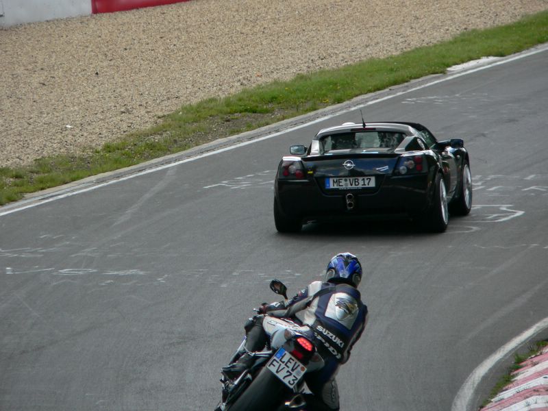 摩托旅行者的乐园，德国Nurburgring Nordschleife