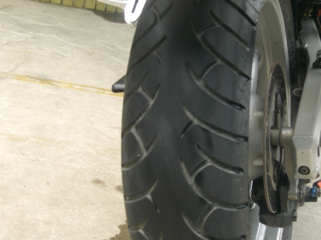 江门２１０００元卖99年SV650S~~~