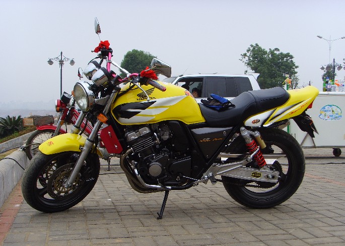 湖南郴州1W3出售水货94CB400