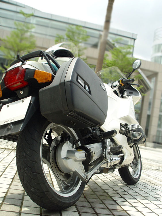 出售自用BMW R1100RS,可交换其它车系!