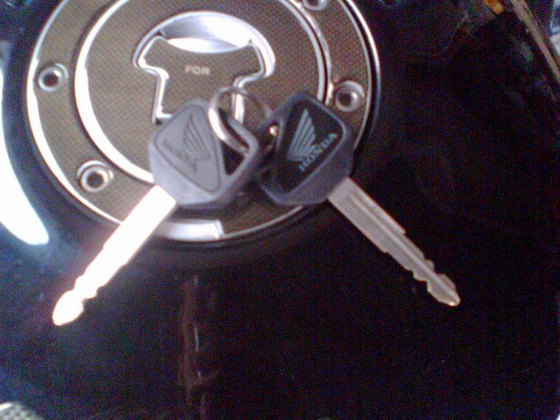 中山26000转让00年的F4带牌!(代发)