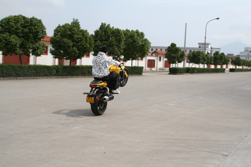 告别了。。。我所爱的06FZ1 FAZER