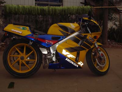 中山出售超精神VFR400.59匹马力