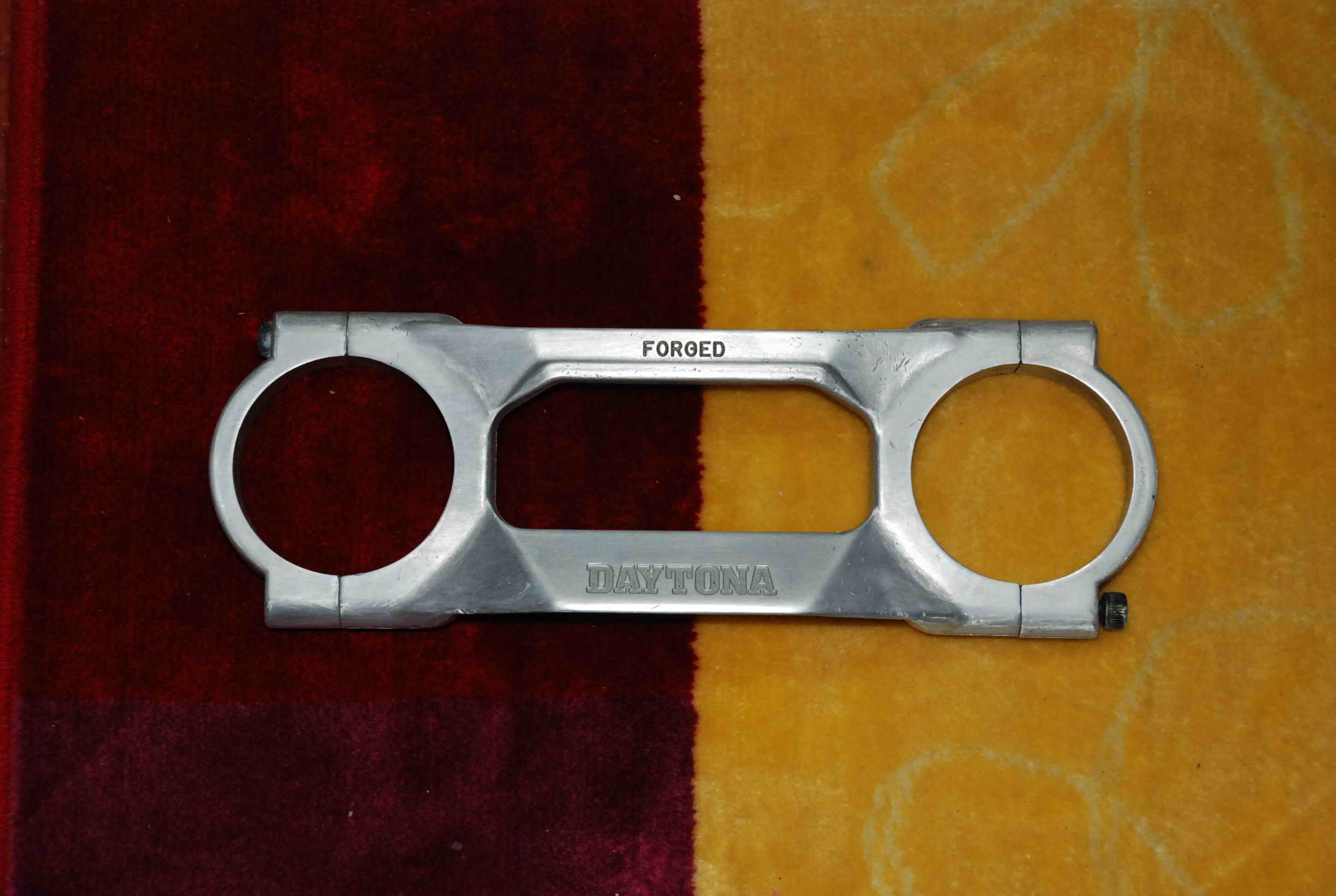 在线抛光“DAYTONA”。。