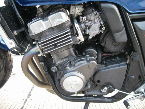 广州诚心求购精神９４--００ＣＢ４００ＶＴＥＣ