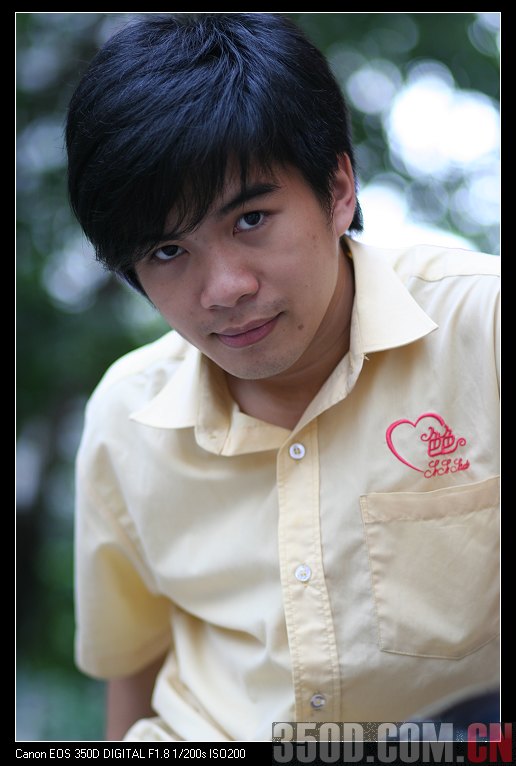 今天进了个85MM/F1.8,C家的镜头,去片