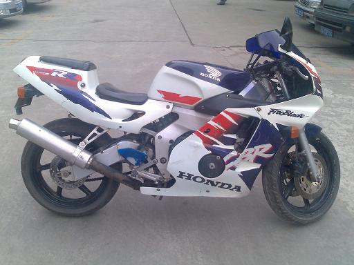 [原创]云南地区出售一部CBR250RR(22期)价格10000元