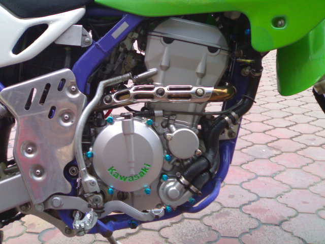 本人有台KLX250要换车..换车对象是CBR29同小黄蜂