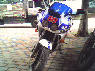 东莞７０００元出售２２期ＣＢＲ２５０ＲＲ．