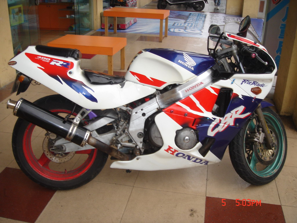 广东开平（7500）出售CBR400RR （23）。。