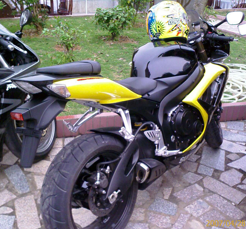 广州新塘出售06--GSX-R600价格55000(急售)