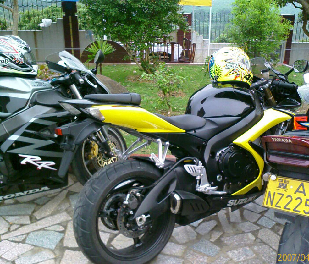 广州新塘出售06--GSX-R600价格55000(急售)