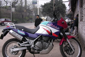 出一个KLE400
