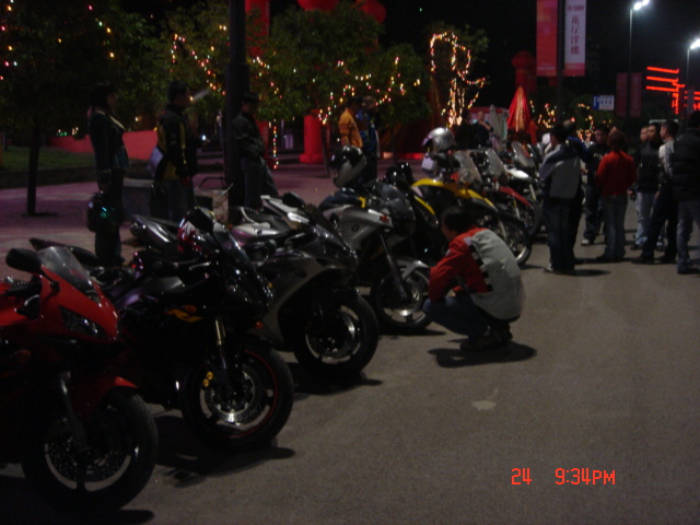 ＢＭＷ　　７　　ＧＳ　鸡肚跑鸡背