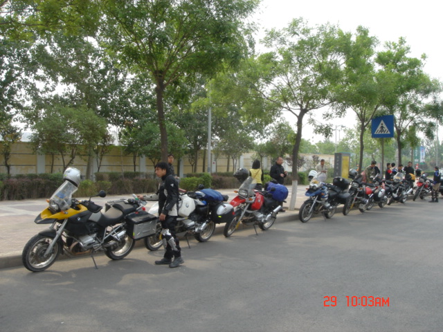 ＢＭＷ　　７　　ＧＳ　鸡肚跑鸡背