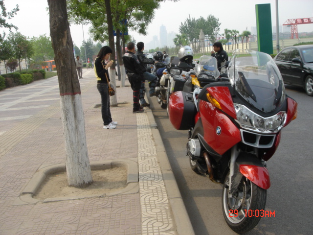 ＢＭＷ　　７　　ＧＳ　鸡肚跑鸡背