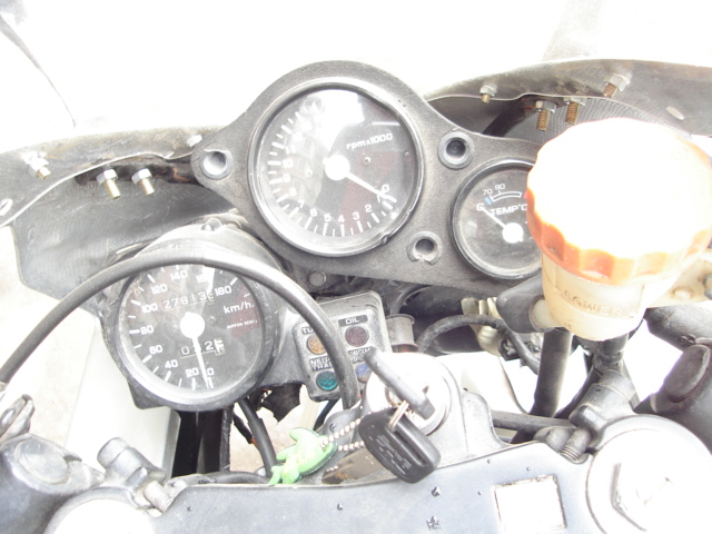 贵州省凯里市13888元出售V30改CBR1000RR(已更新)